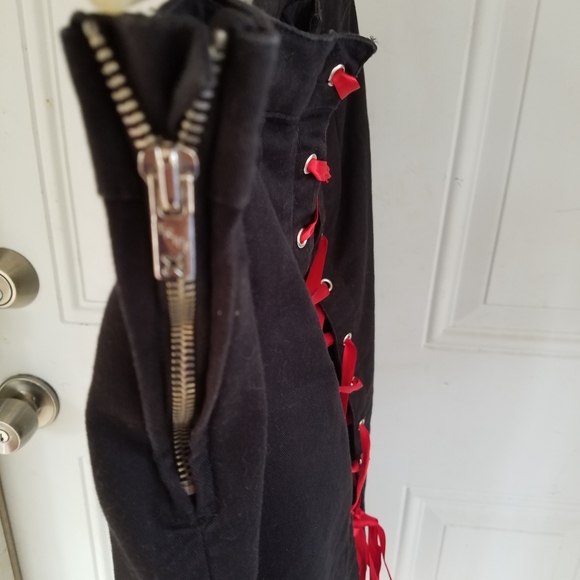 Tripp Womens Black Skirt Red Lace-up Back - Picture 8 of 8